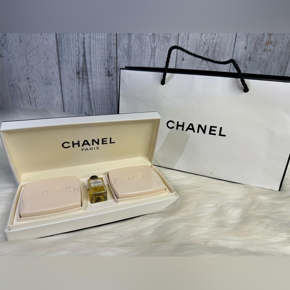 CHANEL N5 gift set